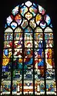Chapelle Notre-Dame de Lambader : vitrail, les mystères du Rosaire, le 3e mystère glorieux (la Pentecôte).