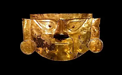 Masque funéraire Lambayeque en or