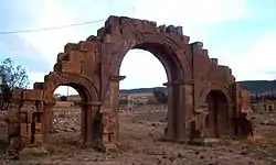 Arc à trois baies de Lambèse en 2010.