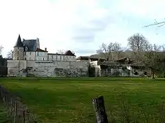 Le château de Montastruc et la vallée du Caudeau.