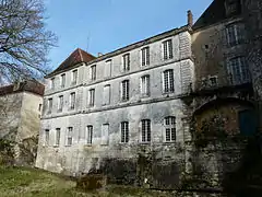 La façade nord-ouest.