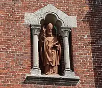 Statue de Saint Rémi.