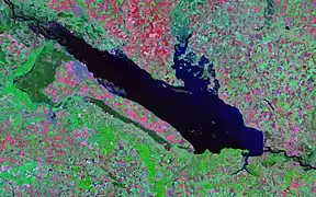 Réservoir de Krementchouk, photo du satellite Landsat, vers 2000.