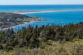 Vue de l'anse du gouverneur sur la presqu'île de Langlade