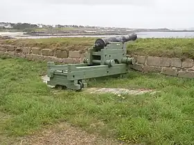 La batterie de l'Aber-Ildut : canon reconstitué.