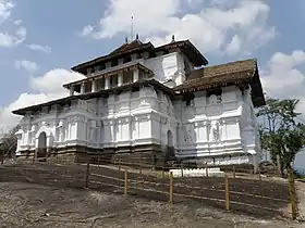 Image illustrative de l’article Lankathilaka Vihara