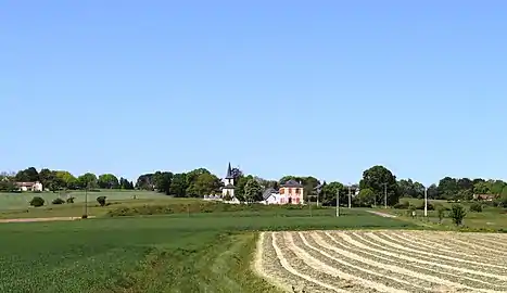 Vue de Lansac.