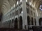 La nef de la cathédrale de Laon et ses quatre niveaux.