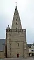 Église Notre-Dame de Larmor-Plage : le clocher.