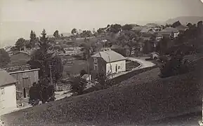 Larrivoire depuis la route venant de Molinges.