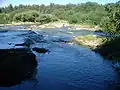 Les cascades, à 16 km de l'embouchure du río Quequén Grande
