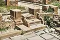 Latrines simples sur le site romain de Timgad en Algérie.