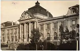 Le musée national des arts de Lettonie entre 1905 et 1915 sur une carte postale.