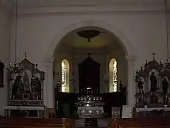 L'intérieur de l'église.