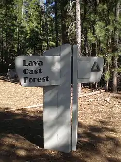 Panneau signalant la Lava Cast Forest en juillet 2011.