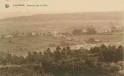 Vue sur le village vers 1902.