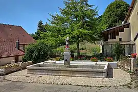 La fontaine St Michel.