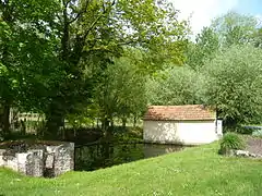 Le lavoir d'Houdouenne.