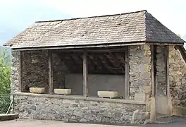 Le lavoir d'Ayzac.