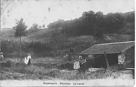 Le lavoir de Bouviers sur la Bièvre en 1912