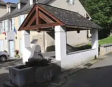 Le lavoir de la mairie.