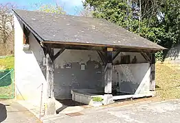 Le lavoir du chemin du Pont.