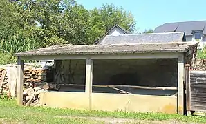 Le lavoir de la mairie.