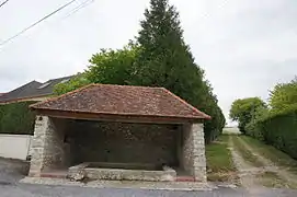 lavoir dans le village d'Olizy.