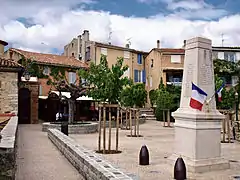 Monument aux morts.