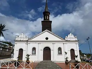 Façade de l'église.