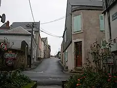La rue de la Pierre-de-Bretagne, frontière entre la Bretagne et l'Anjou.
