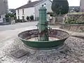 Fontaine métallique.