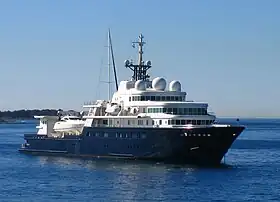 illustration de Le Grand Bleu (yacht)