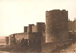Les remparts de Carcassonne en 1851, par Le Gray et Mestral