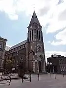 L'église Saint-Denis.