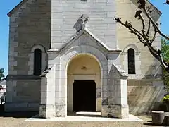 Le porche de l'église