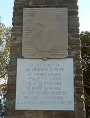 Stèle en mémoire des Commandos d'Afrique, à Pramousquier, détail.