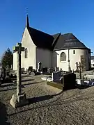 Croix devant l'église Saint-Melaine de Moigné