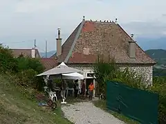 Le barnum pour l'accueil du public et la vente de gadgets, photos et publications, mis en place pour les Journées du Patrimoine.