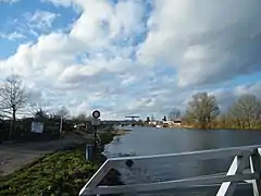 Le canal de la Somme à Pinchefalise.