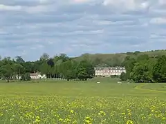 Château de Marmousse au printemps