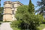 Château de Lourmarinparc, terrasse, cheminée, élévation, escalier en vis, décor intérieur