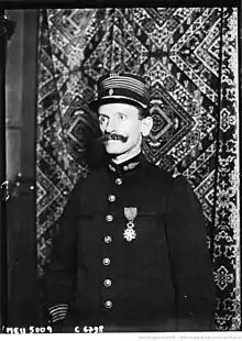 photographie du commandant Bouttieaux en uniforme