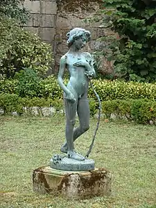 Le coupeur de lys (1896), sculpture située dans le jardin de l'hôtel de Basquiat à Bordeaux.