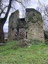 Le pigeonnier du Château du Bois Glaume.