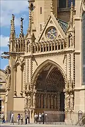 Portail de la Vierge ou Notre-Dame.