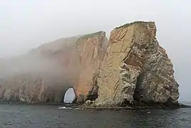 Le rocher vu de la mer.