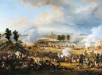 Scène de bataille, avec des officiers à cheval et des artilleurs au premier plan, et un duel de mousqueterie entre fantassins au second.