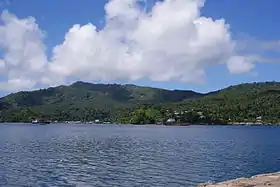 Lembeh vue du port de Bitung