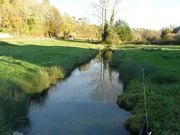 La Rase, ruisseau qui traverse le village de Lempzours.